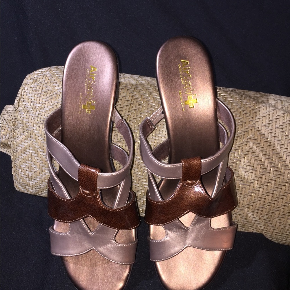(⭐️free?) Air Supply Dress Sandals 10M (⭐️⭐️⭐️Want these for free??)